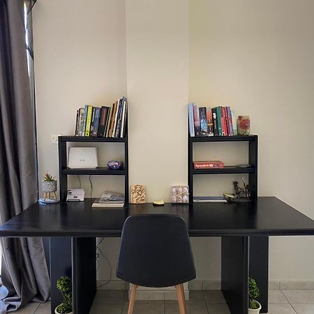 Irinis Apartment In Каламата Екстериор снимка